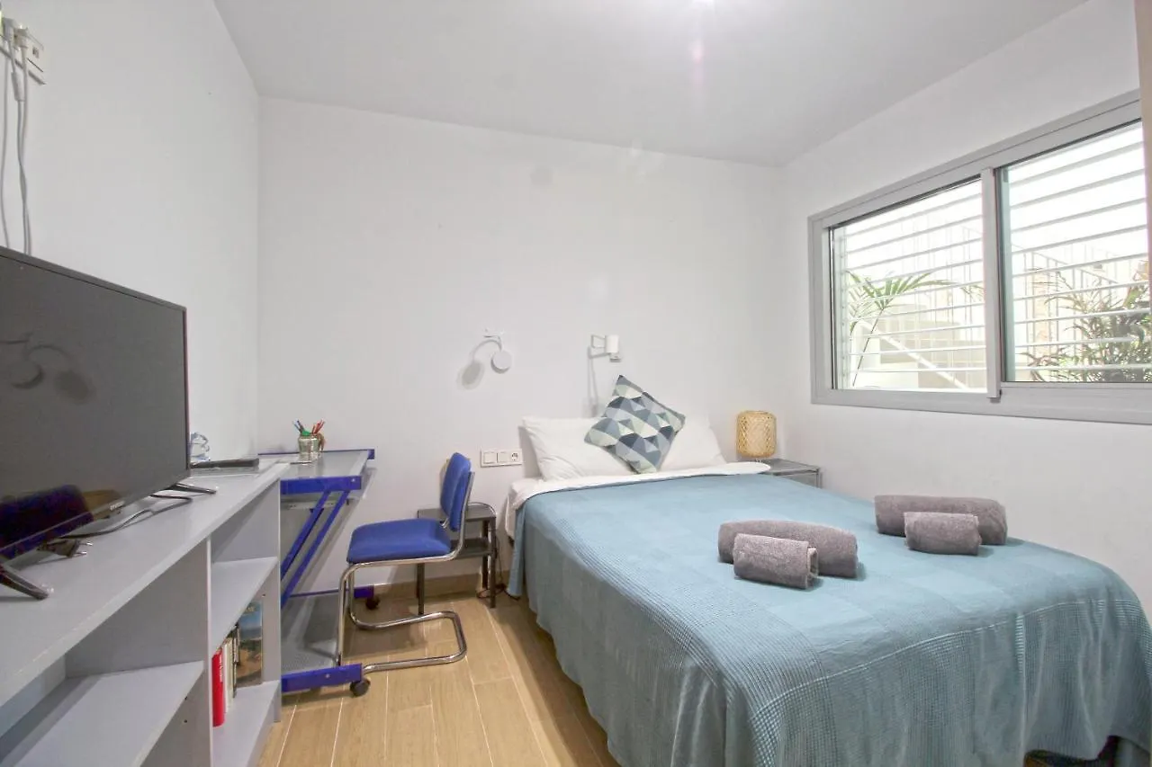 First Line Beach Apartment With Sea View 丰希罗拉 0*,