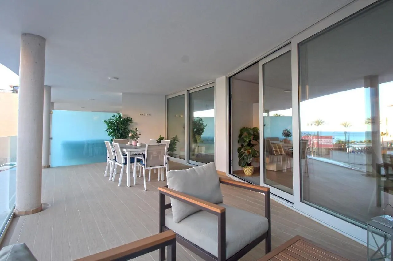 First Line Beach Apartment With Sea View 丰希罗拉