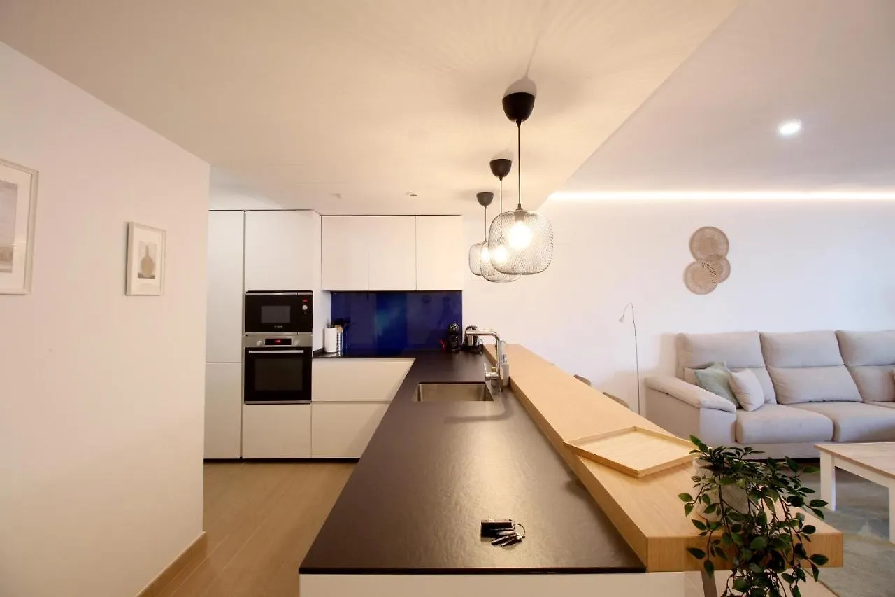 First Line Beach Apartment With Sea View 丰希罗拉
