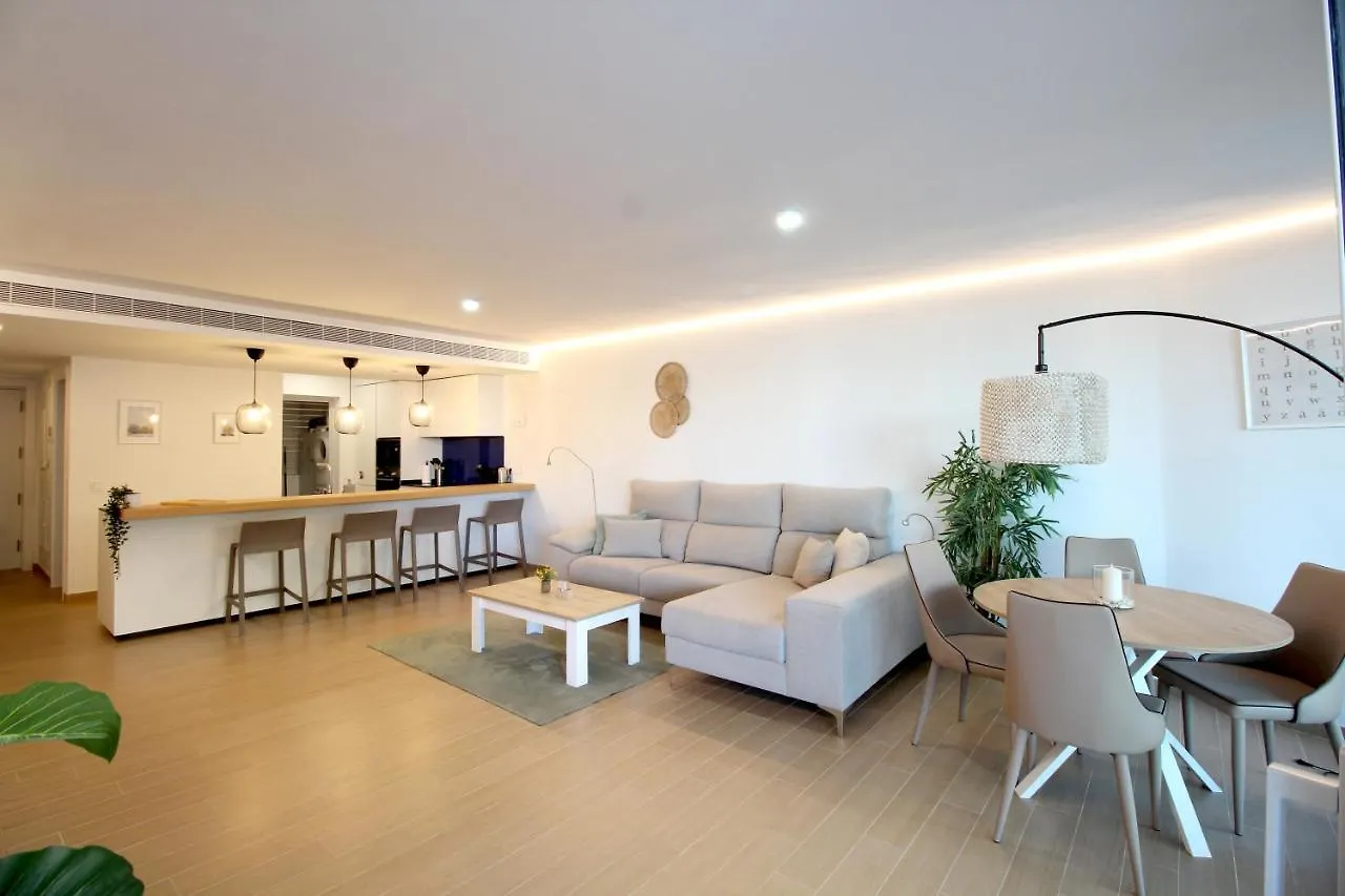 First Line Beach Apartment With Sea View 丰希罗拉